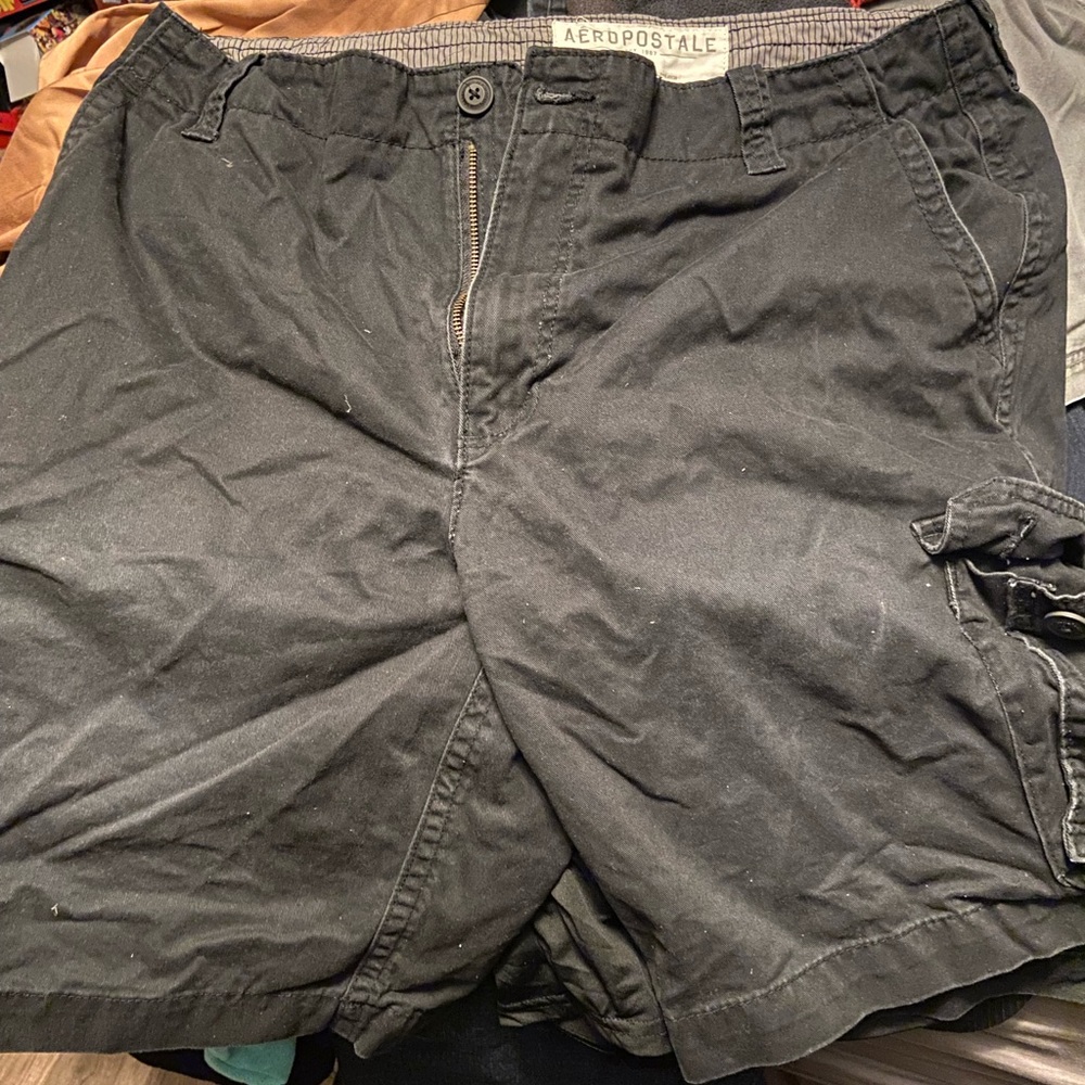AEROPOSTAL BLACK SHORTS